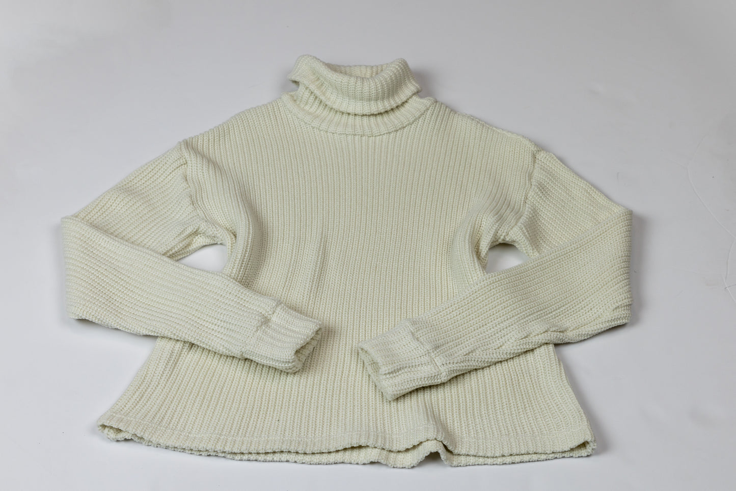Oversized Ribbed Turtleneck Sweater