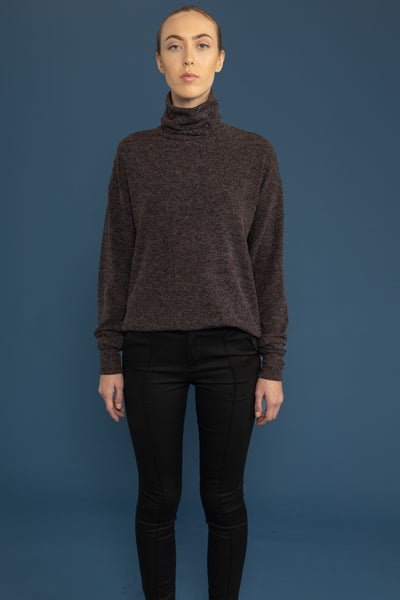Slim Fit  Pintuck Pants